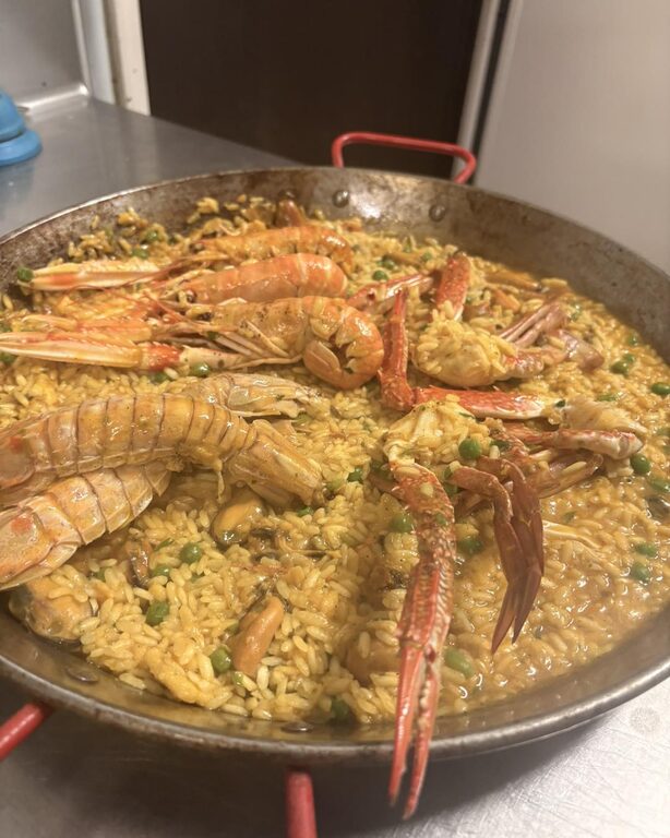 Risotto ai frutti di mare con scampi e gamberi